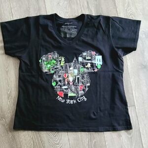 Disney V-neck "New York City" T-Shirt